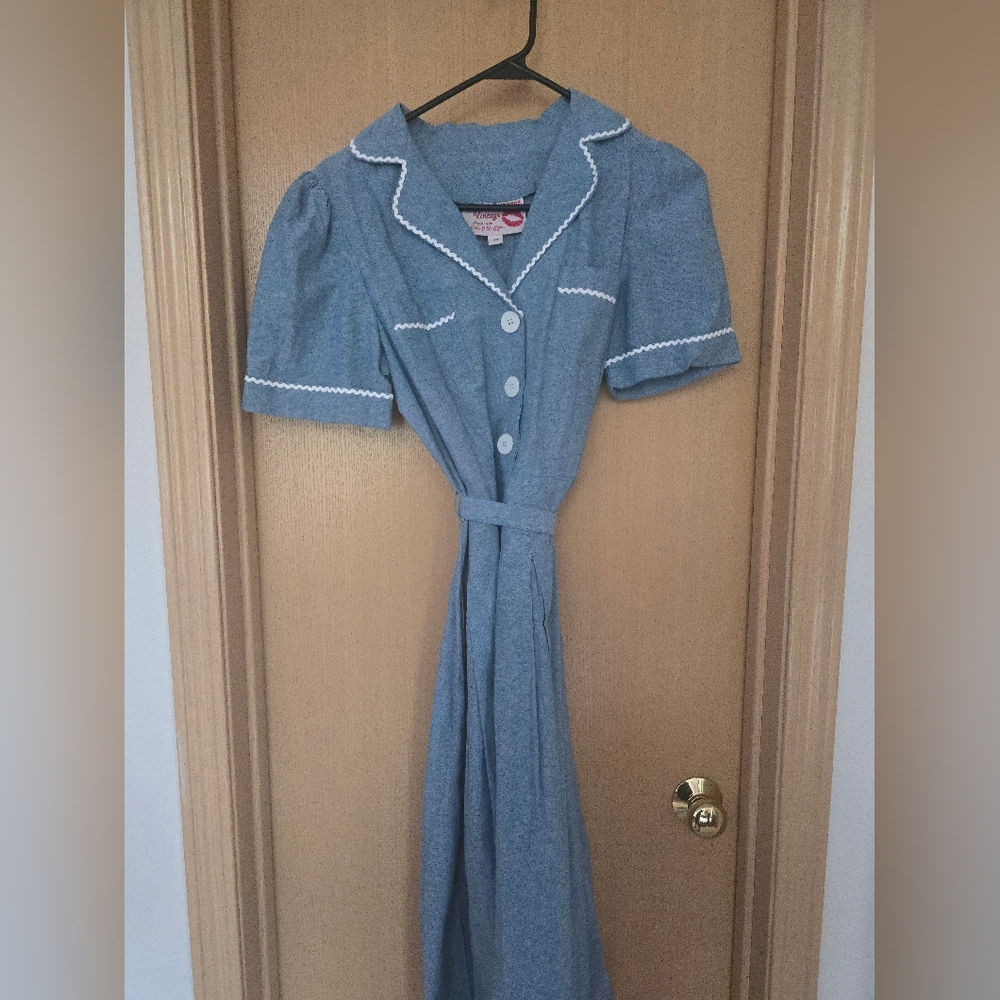Vintage-Inspired Light Blue Fit & Flare Dress